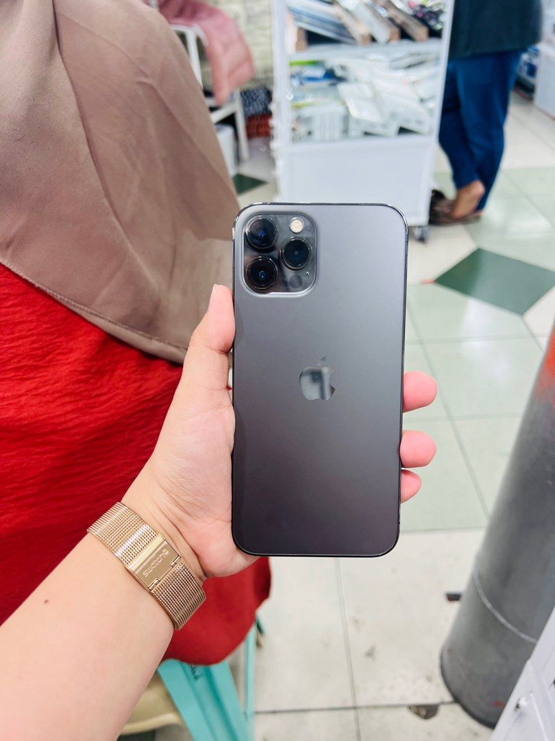 Iphone 12 Pro Max 128gb Dualsim 95% batt FU (Category: iPhone 12 Series) located in San Juan City. Submitted by javedsgadgetshop (Listing ID 1302044574, Image 1). Description: OPEN FOR INSTALLMENT VIA CREDIT CARD/GGIVES & SWAP/TRADE-IN! WE BUY AND SELL ( ANYKINDS OF UNIT BINIBILI PO NAMIN)! PTPA : Padelete po f bawal Read ❗️Onhand ‼️ Iphone 12promax •128gb •HK Variant •96% batt health •Factory Unlock •95% Smoothness •No hidden issue | No Repaired