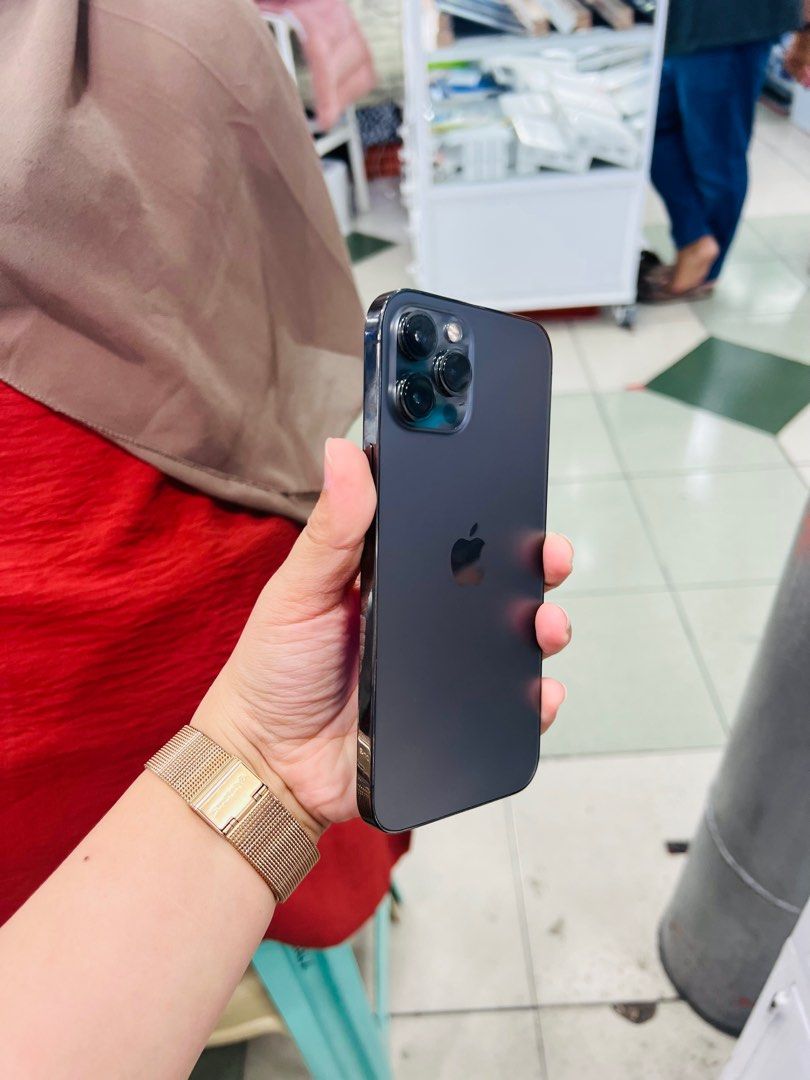 Iphone 12 Pro Max 128gb Dualsim 95% batt FU (Category: iPhone 12 Series) located in San Juan City. Submitted by javedsgadgetshop (Listing ID 1302044574, Image 3). Description: OPEN FOR INSTALLMENT VIA CREDIT CARD/GGIVES & SWAP/TRADE-IN! WE BUY AND SELL ( ANYKINDS OF UNIT BINIBILI PO NAMIN)! PTPA : Padelete po f bawal Read ❗️Onhand ‼️ Iphone 12promax •128gb •HK Variant •96% batt health •Factory Unlock •95% Smoothness •No hidden issue | No Repaired