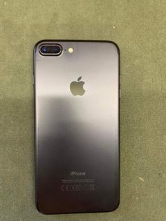 Iphone 7 plus Jet Black 128 gb w/ Charger