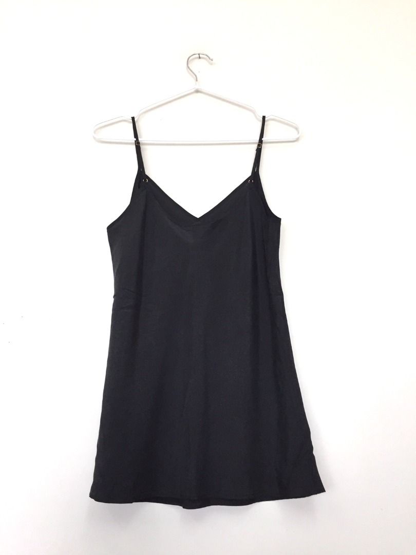 J.CREW black silk v neck camisole tank Women s Fashion Tops Sleeveless on Carousell