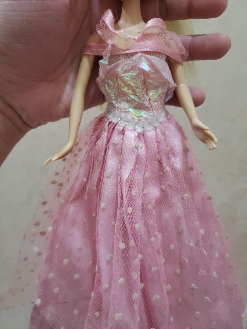 JUALAN PRELOVED BAJU FASHION DRESS PAKAIAN GAUN LONGDRESS PESTA PARTY BONEKA BARBIE DOLL BERBI SECOND LIKE NEW WHITE PINK PUTIH Fesyen Wanita Pakaian Wanita Gaun Rok di Carousell