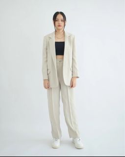 (Kategori: ) berada di . Dikirim oleh gitgut24 (ID iklan 1302052103, Gambar 1). Deskripsi: .