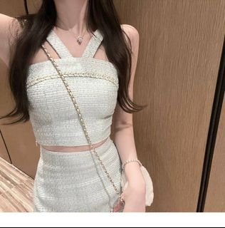 (Category: ) located in . Submitted by shoptrenddd (Listing ID 1302106803, Image 1). Description: .