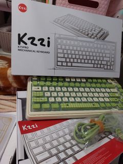KZZI  Kezhi K75 Pro + Lemon Green Wireless
Three-Mode Mechanical Keyboard + Moment Linear keys