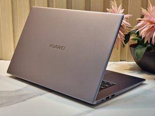 Laptop Huawei MateBook D15 Boh-WAQ9R Ryzen 5 3500U 8GB RAM 256GB SSD 1TB HDD AMD Radeon Graphics wFinger Print Device 💻15.6 inch IPS Display, 3 Side Narrow Bezel Panel 💻2ndhand, Mid Gaming Laptop, Prestine Condition