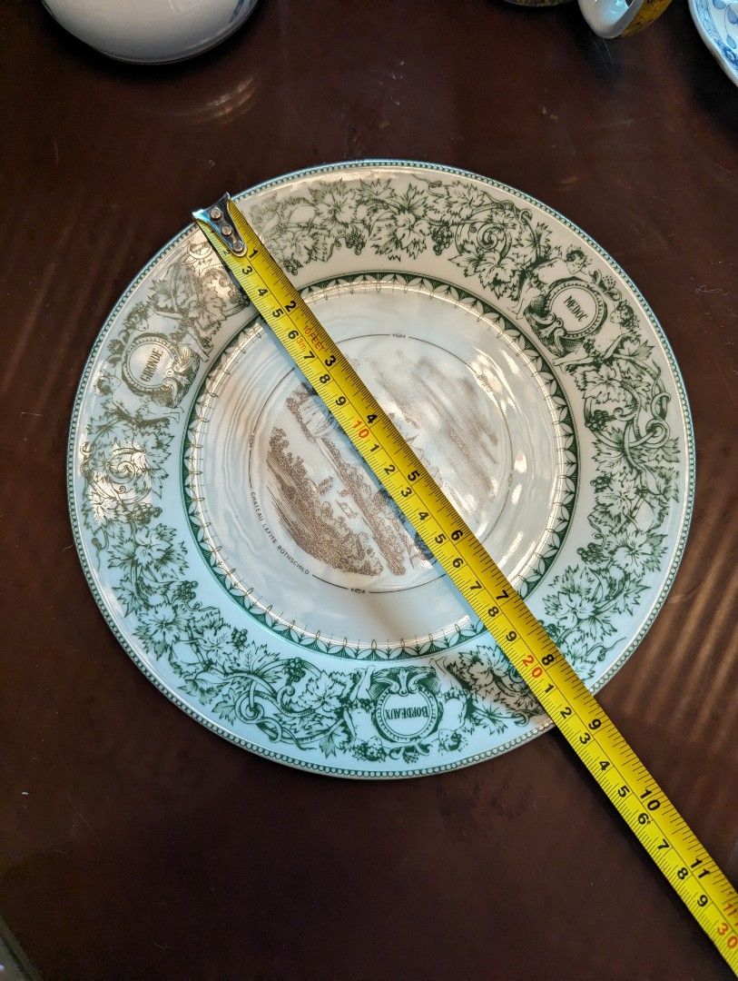Limoges france display plate (Category: Dinnerware & Cutlery) located in Midsayap. Submitted by Pandabearstore (Listing ID 1302214662, Image 2). Description: .