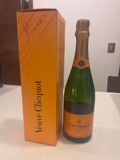 Louis Vuitton VIP champagne