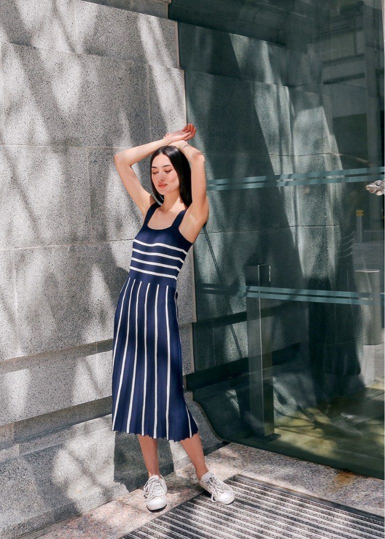 Love Bonito Shelby Knit Dress in Navy Blue, Women's Fashion, Dresses &  Sets, Dresses on Carousell