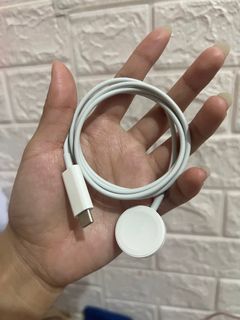 Magnetic apple watch charger type C