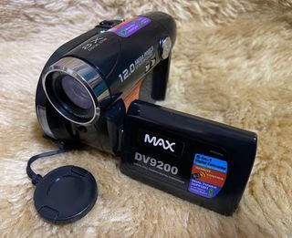 Max DV9200 Camcorder