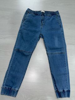 (Category: ) located in . Submitted by b_e.preloved (Listing ID 1302107969, Image 1). Description: .