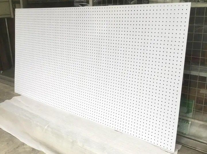 Metal Sheet / Peg Board White (Category: Construction & Building Materials) located in Manila. Submitted by 09369633327 (Listing ID 1302058545, Image 1). Description: Onhand Items ‼️ Brand New ‼️ We Accept Same day Order And Delivery via lalamove toktok And Mrspeedy, MOP - Cod , Gcash , Bank Transfer ❤️ 1m x 1.5m - 1,600 1m x 2m - 1,700 Pls Call 09369633327 for more info Buy Now 😊.