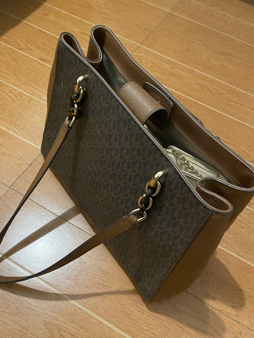 Michael kors sofia large saffiano leather tote hotsell