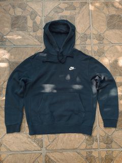 Nike club fleece hoodie ( medium to large )