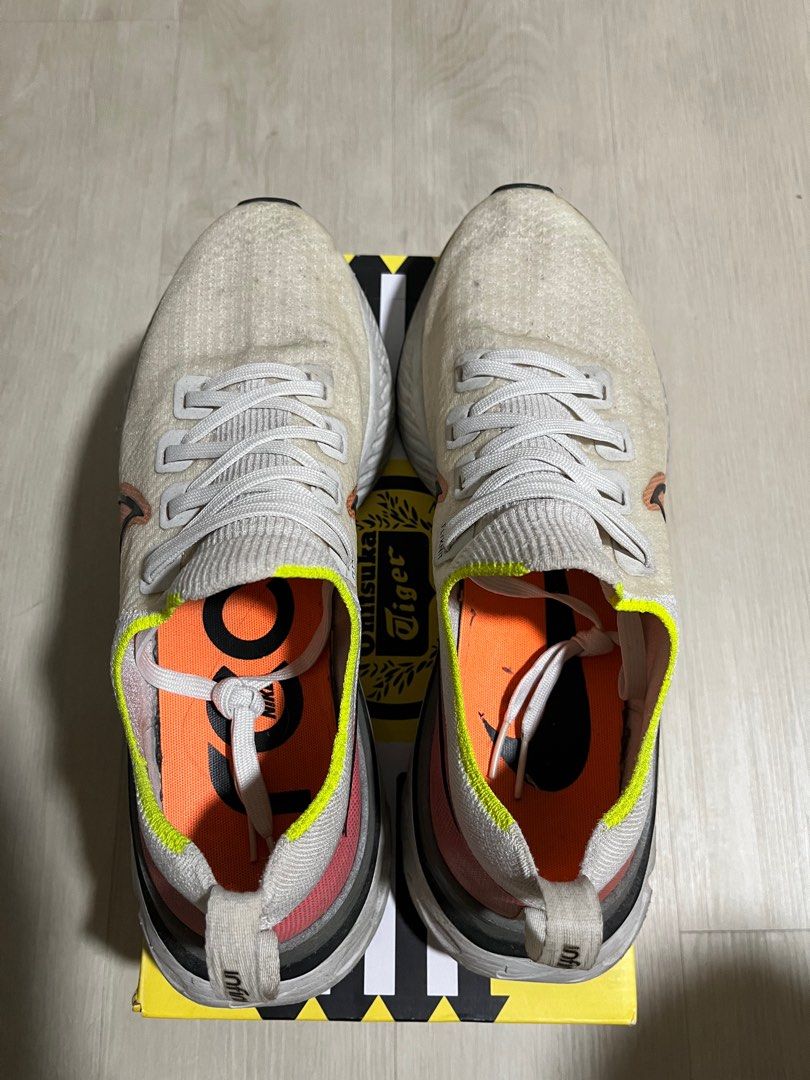 NIKE FLYKIT Men s Fashion Footwear Sneakers on Carousell