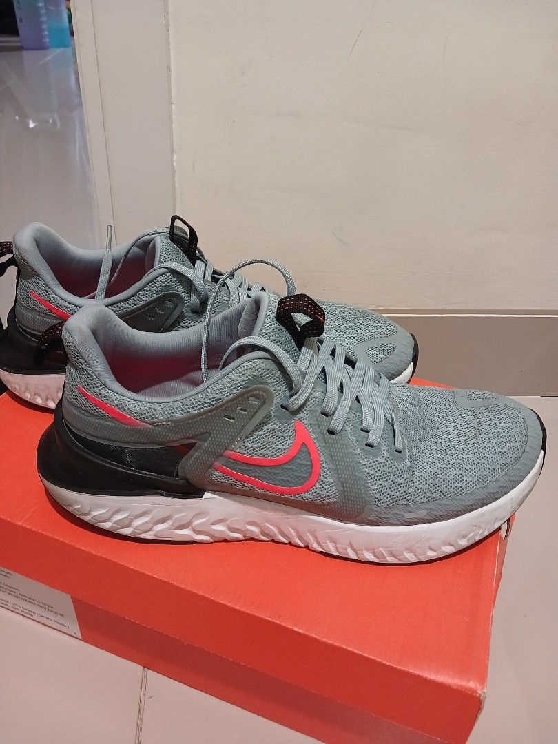 Nike Legend React 2 Obsidian Mist Laser Crimson Fesyen Pria Sepatu Sneakers di Carousell