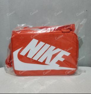 Nike Shoe Box Bag 8L