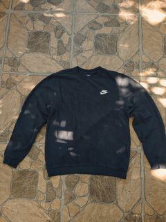 Nike sweater ( small to medium )