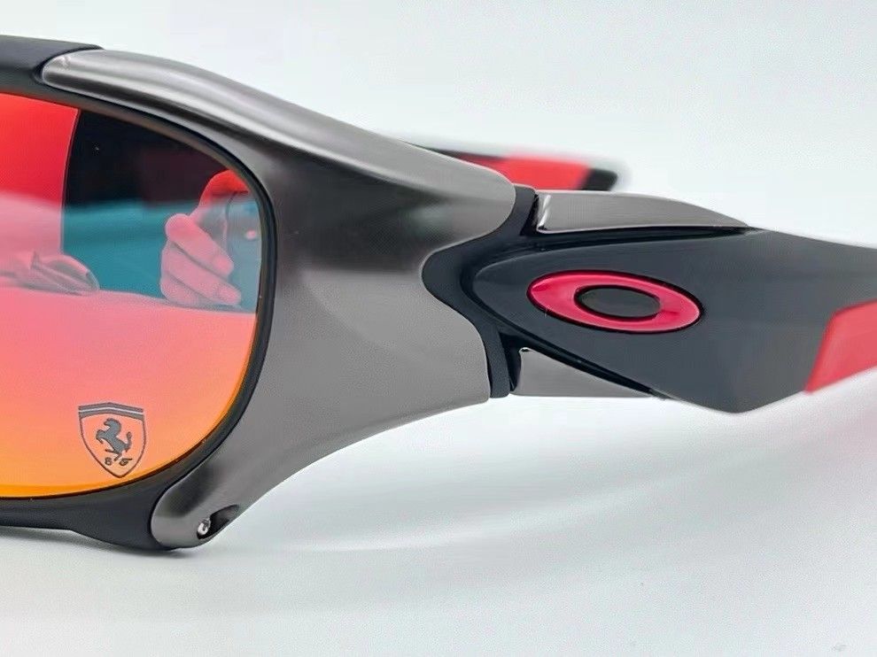 Oakley pit 2025 boss