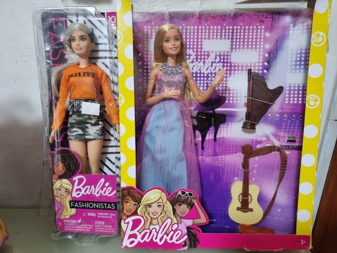 Offer 2 sets of Barbie Doll