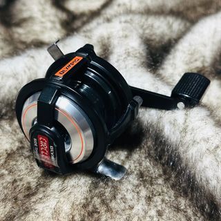 OLYMPIC CIRCLE 30 Side Thumbing Casting Reel Made in Japan - Almost New