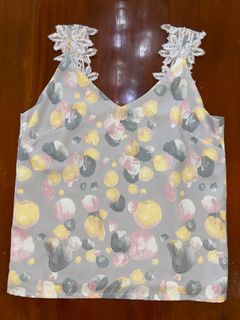 (Category: ) located in . Submitted by barciespreloved (Listing ID 1302051858, Image 1). Description: .