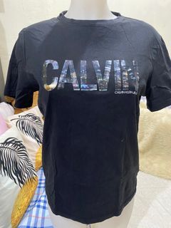 Preloved Calvin Klein Tshirt
