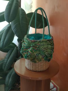 Rare / Unique / Weave Beach Cute Bucket Bag