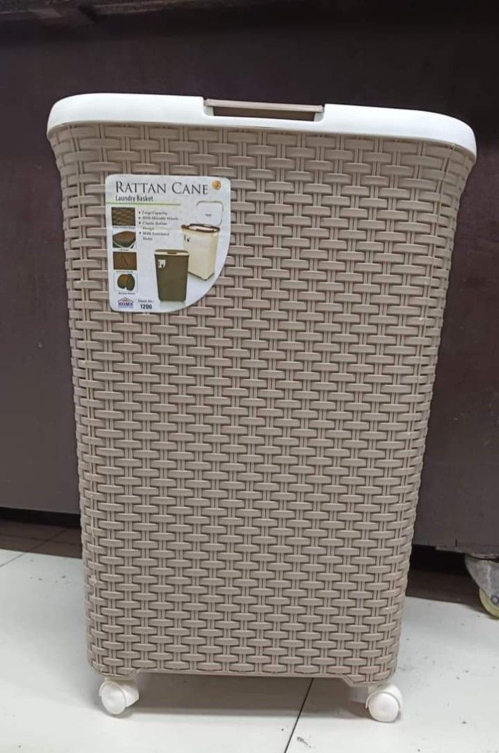 rattan cane laundry basket (Category: Storage Boxes & Baskets) located in Manila. Submitted by minidivisoria (Listing ID 1302051441, Image 2). Description: RATTAN CANE LAUNDRY BASKET Aesthetic 🤍🤎🤍🤎 💸 350 📍NEW RATTAN CANE Laundry Basket Bigger than the regular size 🧺 ✅Large ✅with lid ✅With wheels ✅Makapal Ang ganda sa actual🫰 ❌Mahal to sa mall 🙈.