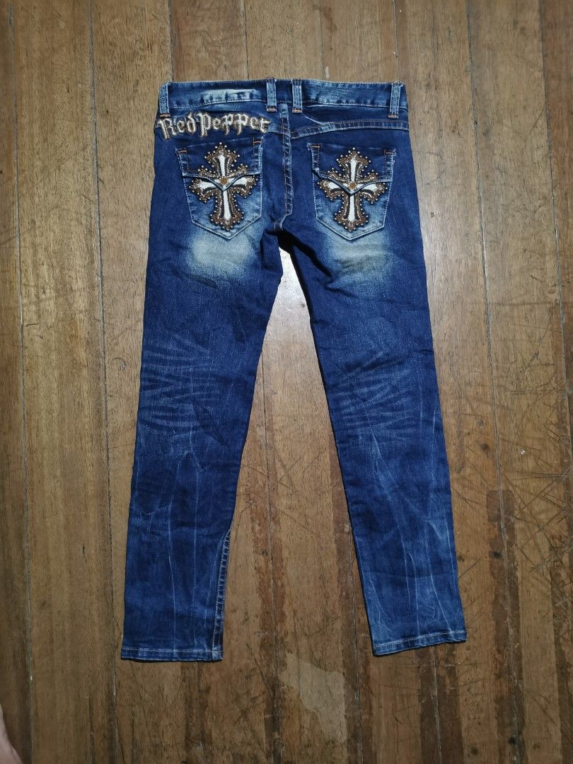 Red Pepper womens jeans (Category: Jeans) located in Lapu Lapu. Submitted by cryptocoryne (Listing ID 1302170674, Image 3). Description: Red pepper womens jeans 29 on tag 33x37 vgc no issue.
