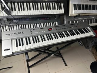 Roland A-37 MIDI Keyboard Controller 76 Weighted Keys