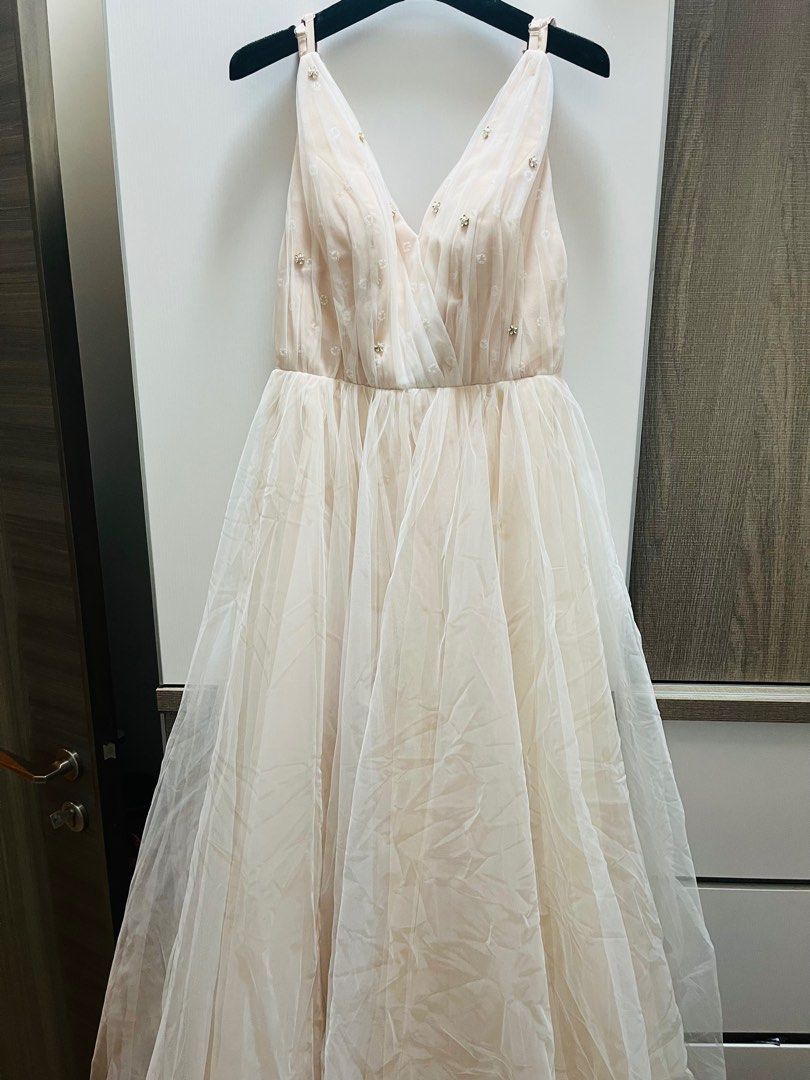Sample sale deep v wedding dress gown evening gown bhldn Carousell