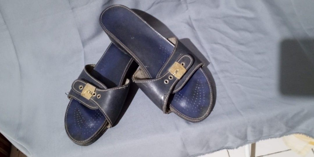 Sandal Scholl Wanita