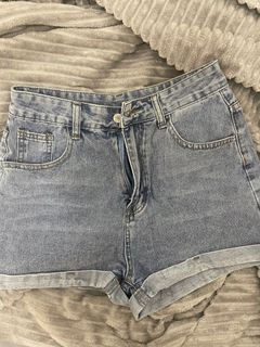 (Category: ) located in . Submitted by stylishthingss (Listing ID 1302196451, Image 1). Description: .