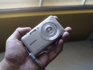 Sony DSC-W710 Digital Camera