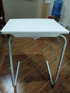 Space Saving Foldable Bedside Lifting Table Desk Study Table