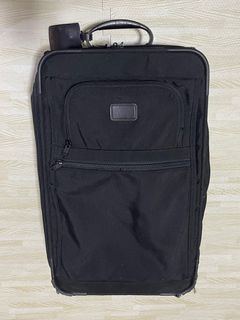 tumi luggage bag