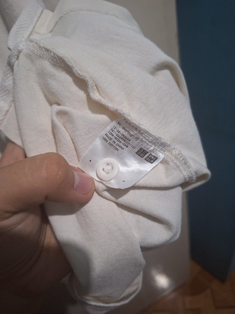 Uniqlo Rugger polo shirt (Category: Tshirts & Polo Shirts ) located in Valenzuela. Submitted by mina_24 (Listing ID 1302150526, Image 3). Description: .