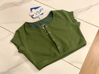 （分類：）位於 。 由 iamfelix 提交（商品編號 1302169272，圖片 1）。簡介： 。