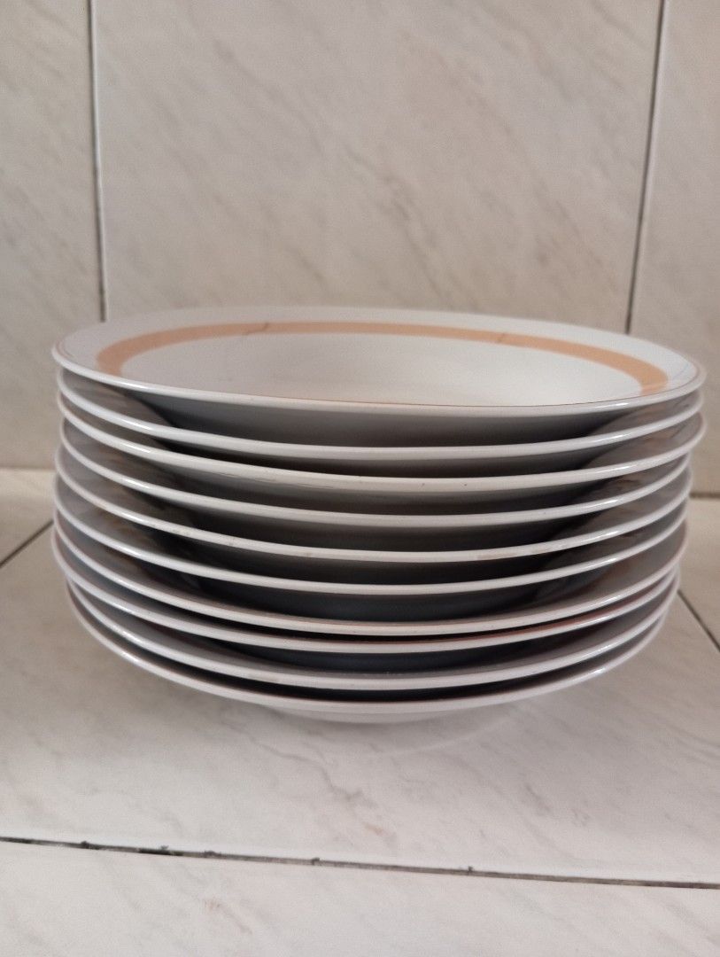 Vintage Lucky Dinner Plates - Take All (Category: Dinnerware & Cutlery) located in Muntinlupa City. Submitted by anythingboutiquebylala (Listing ID 1302105929, Image 2). Description: Vintage Lucky Plates - Take All 10pcs Never been used RFS- Decluttering.