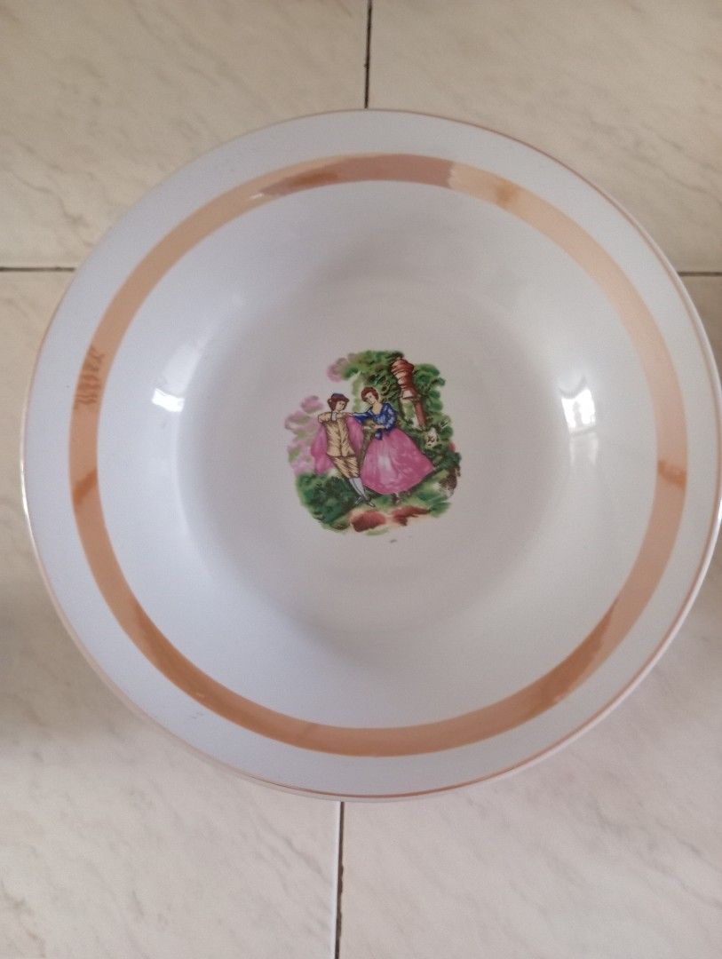 Vintage Lucky Dinner Plates - Take All (Category: Dinnerware & Cutlery) located in Muntinlupa City. Submitted by anythingboutiquebylala (Listing ID 1302105929, Image 1). Description: Vintage Lucky Plates - Take All 10pcs Never been used RFS- Decluttering.