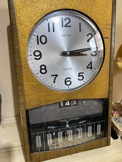 Vintage seiko clock good working condition free del
