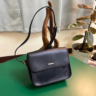 (Category: ) located in . Submitted by oreoluna (Listing ID 1302092745, Image 1). Description: .