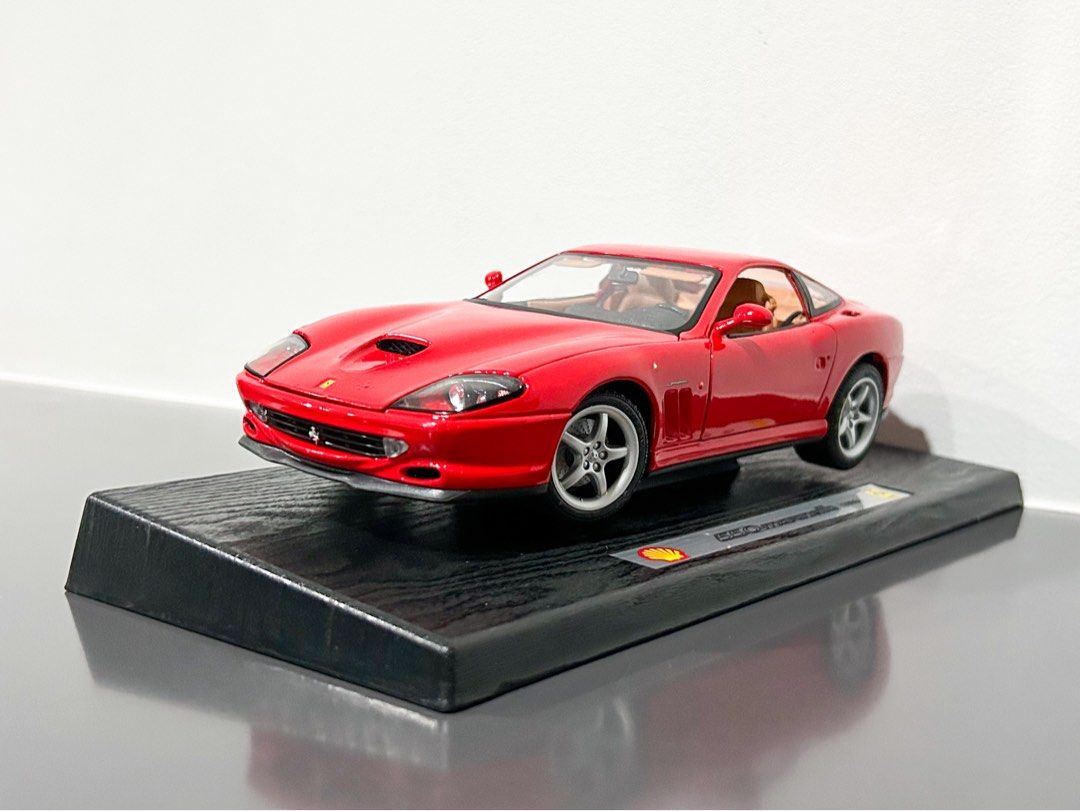 Miniature Burago 1:18 - Ferrari 550 Maranello 1996 - Jaune - Occasion