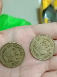 5 peso coin 2001 (rare) ( double lining error )