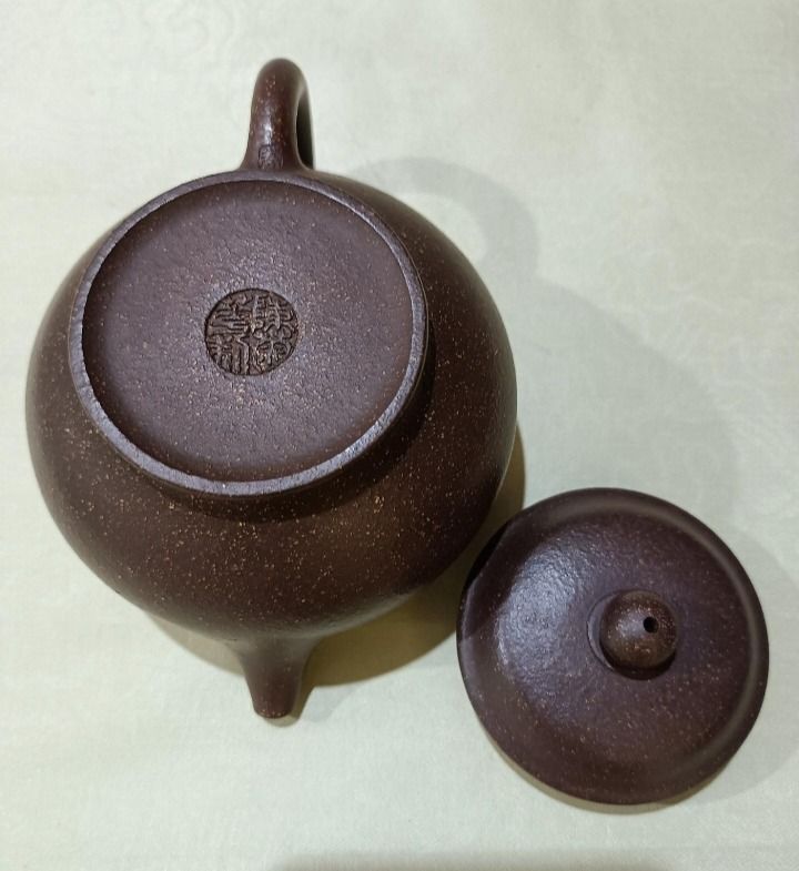 岩如堂茶器」陳菊華（國家級助理工藝美術師）紫砂花開富貴掇球壺