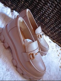 Alberto Loafers Nude Size 7