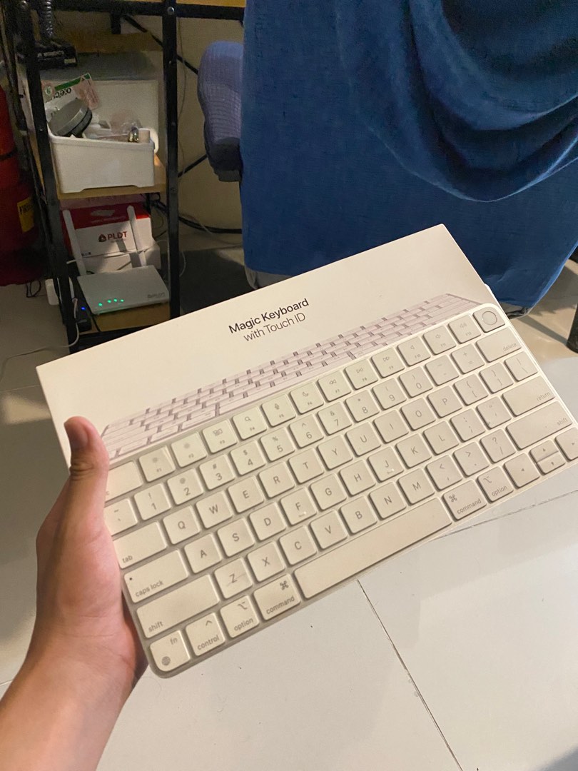 APPLE MAGIC KEYBOARD LATEST FOR SALE ‼️, Computers & Tech, Parts ...
