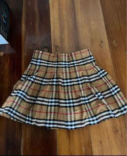 Auth burberry plaid cute skirt