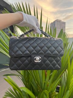 (Category: ) located in . Submitted by vintage.sg (Listing ID 1302374703, Image 1). Description: .